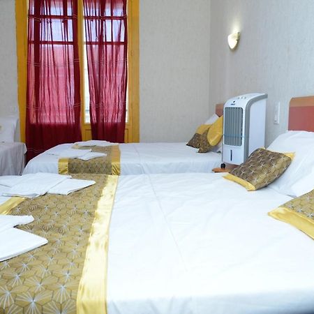 Hotel Aux Armes De Belgique Lourdes Exterior photo