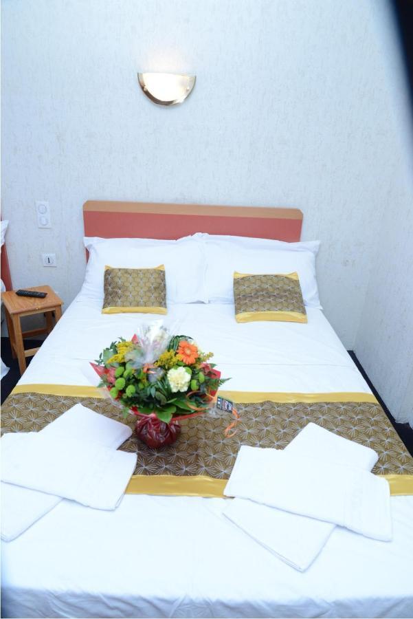 Hotel Aux Armes De Belgique Lourdes Exterior photo